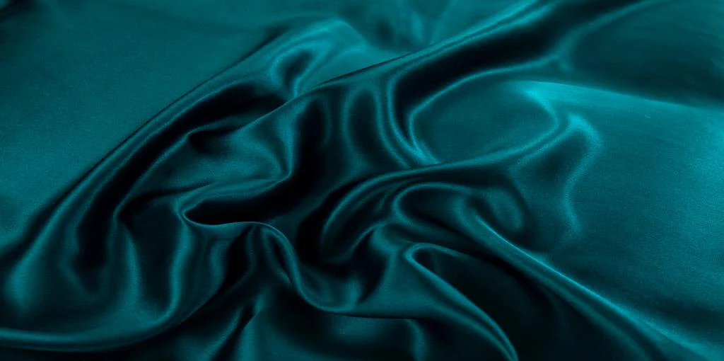 SilkSilky Review: The Luxurious Silk Brand You Need to Try 2025 Durability and Longevity